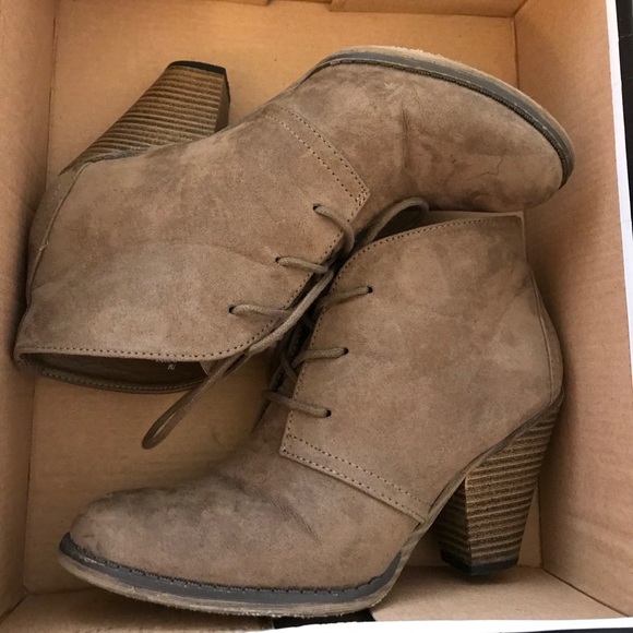 Booties - Picture 12 of 12